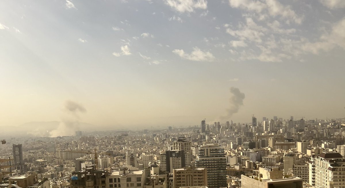 Una publicación de noticias sobre Teherán, Irán.