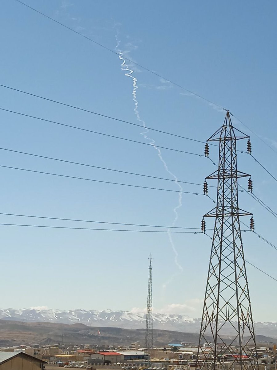 NOW -
BM launch from southern Zanjan, Zanjan Province of #Iran