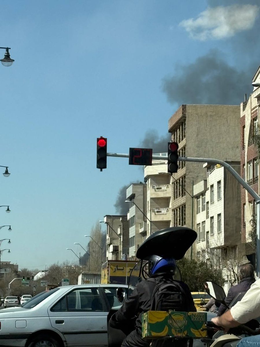 Eyewitness:
"Blast was huge, shook the neighborhood, near Sabalan square, in Northern Sabalan street"
Eastern Tehran, #Tehran Province, #Iran