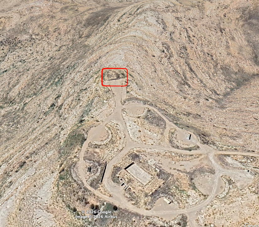 Eyewitness believes an AA/AD was hit, interestingly I see a tunnel entrance too :)
Coords:
29.5511996, 52.4188520
#Fars Province, #Iran