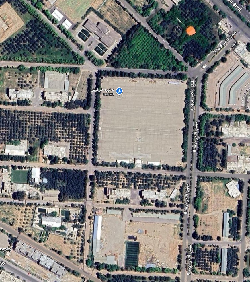Confirmed by 2 sources /
This very military complex was one of the targets tonight.
Shiraz, #Fars Province, #Iran