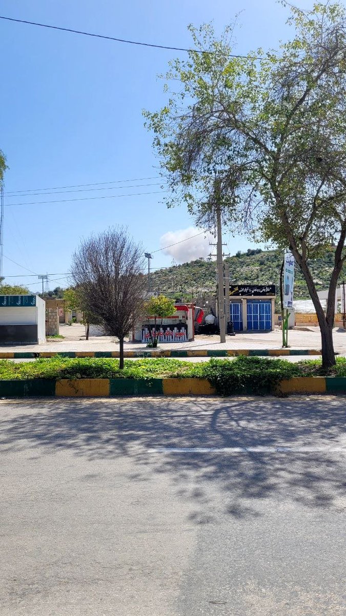«شهرستان جم استان بوشهر  ۲ تا موشک شلیک شد صبح ساعت ۱۰ که الان بعد از ظهر ساعت ۱ زدنش»