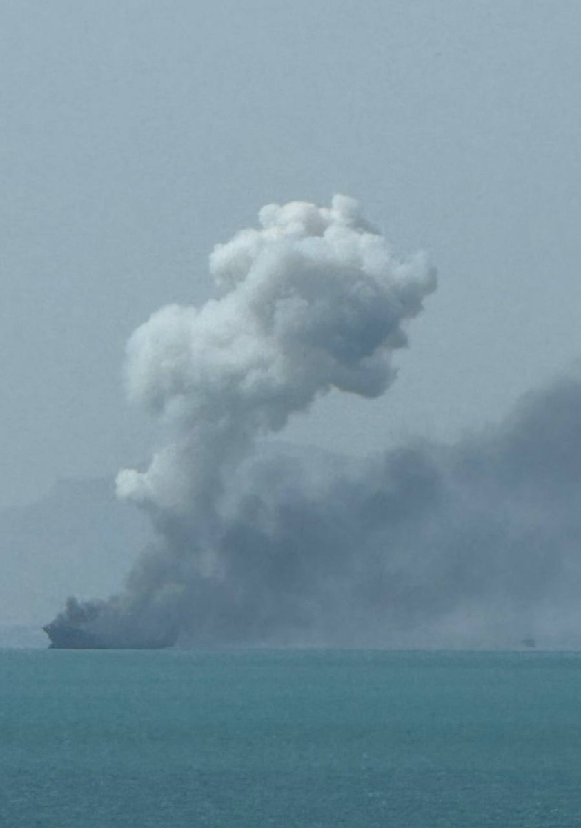 1020Z
POV from Bandar Abbas -> the Persian Gulf.
A vessel is on fire.

(Do not watermark)