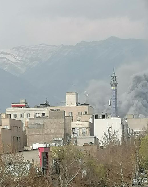 تم الإبلاغ عن عدة انفجارات في نارماك، شرق طهران، إيران.