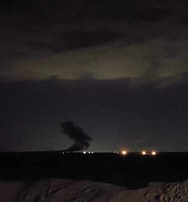 1 terrorista de la PMU respaldada por el IRGC muerto, 8 heridos tras ataque aéreo de IAF/USAF en su posición en Al Qaim, noroeste de #Irak 🇮🇶 Tuit citado de @Tammuz_Intel: Un solo ataque aéreo...