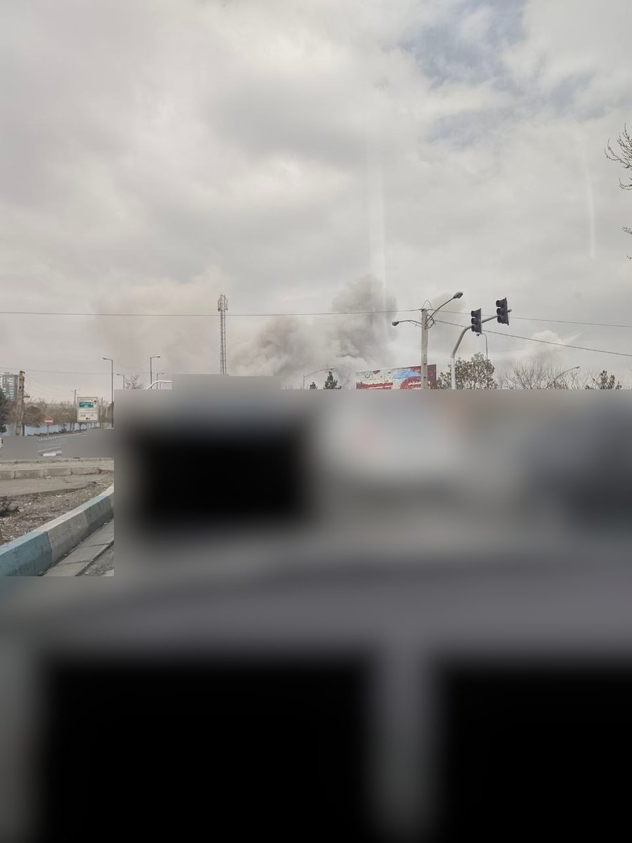 0955Z
IRGC's Imam Hossein University vicinity was targeted (Via @vahid)
Eastern Tehran, #Tehran Province, #Iran
Coords ~ 35.7511, 51.5819