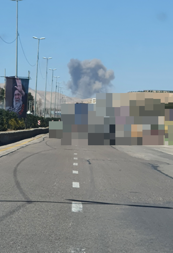 IRGC Navy's Ammunition Command HQ in Malusjan has been just targeted.
#Fars Province, #Iran