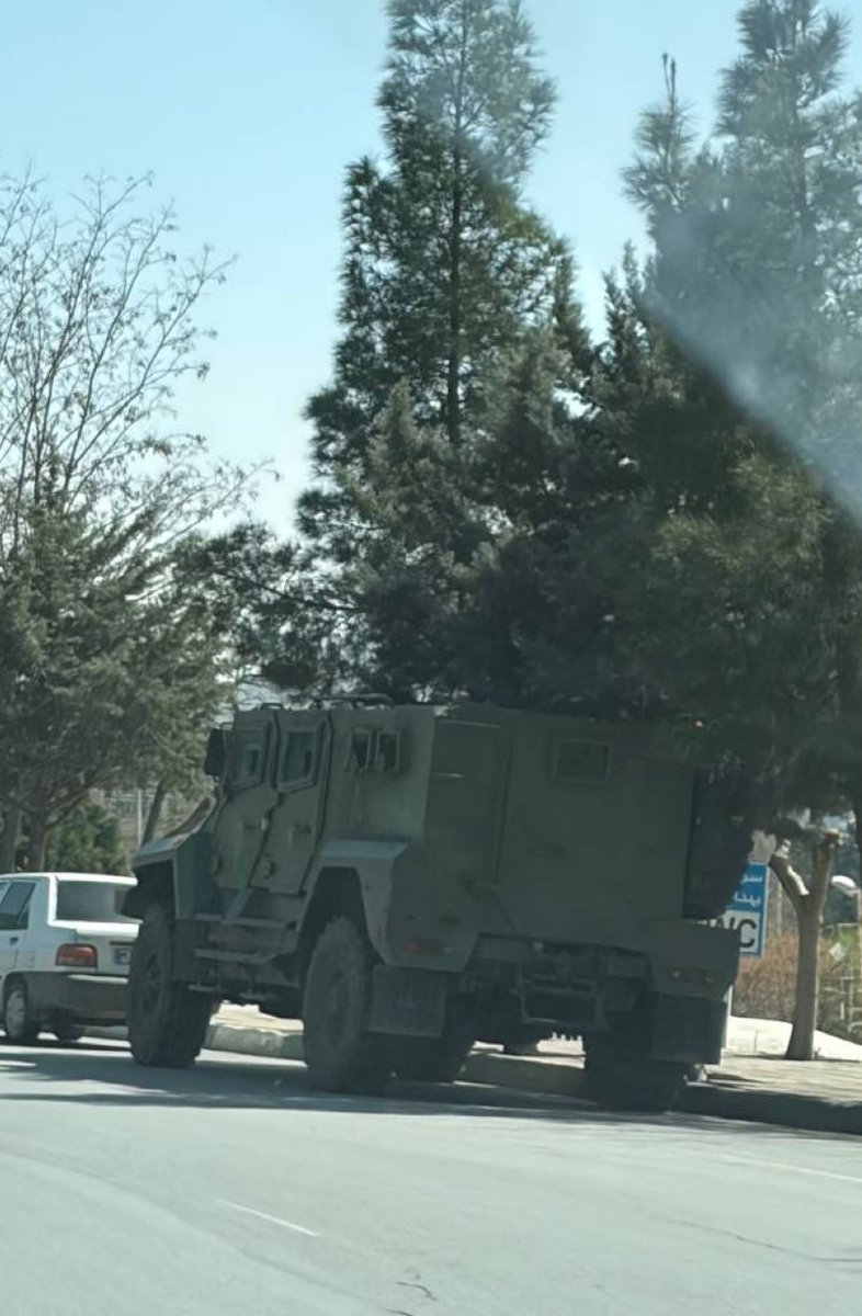 حددت استخبارات المصادر المفتوحة مركبة MRAP تابعة للحرس الثوري الإيراني عند الإحداثيات 33.50587، 48.35167 في لورستان، إيران.