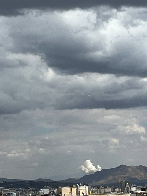 Earlier @ 1030Z -
Tehran Sorkhe Hesar or Parchin.
(Via @mamlekate)
Tehran Province, #Iran