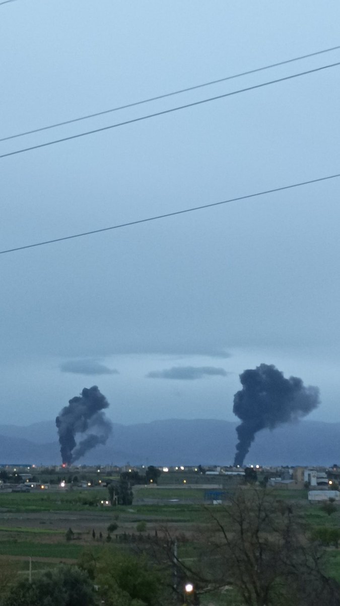 Earlier @ 0220Z -
Multiple explosions near airport in Shiraz.
(Via @Vahid)
Fars Province, #Iran