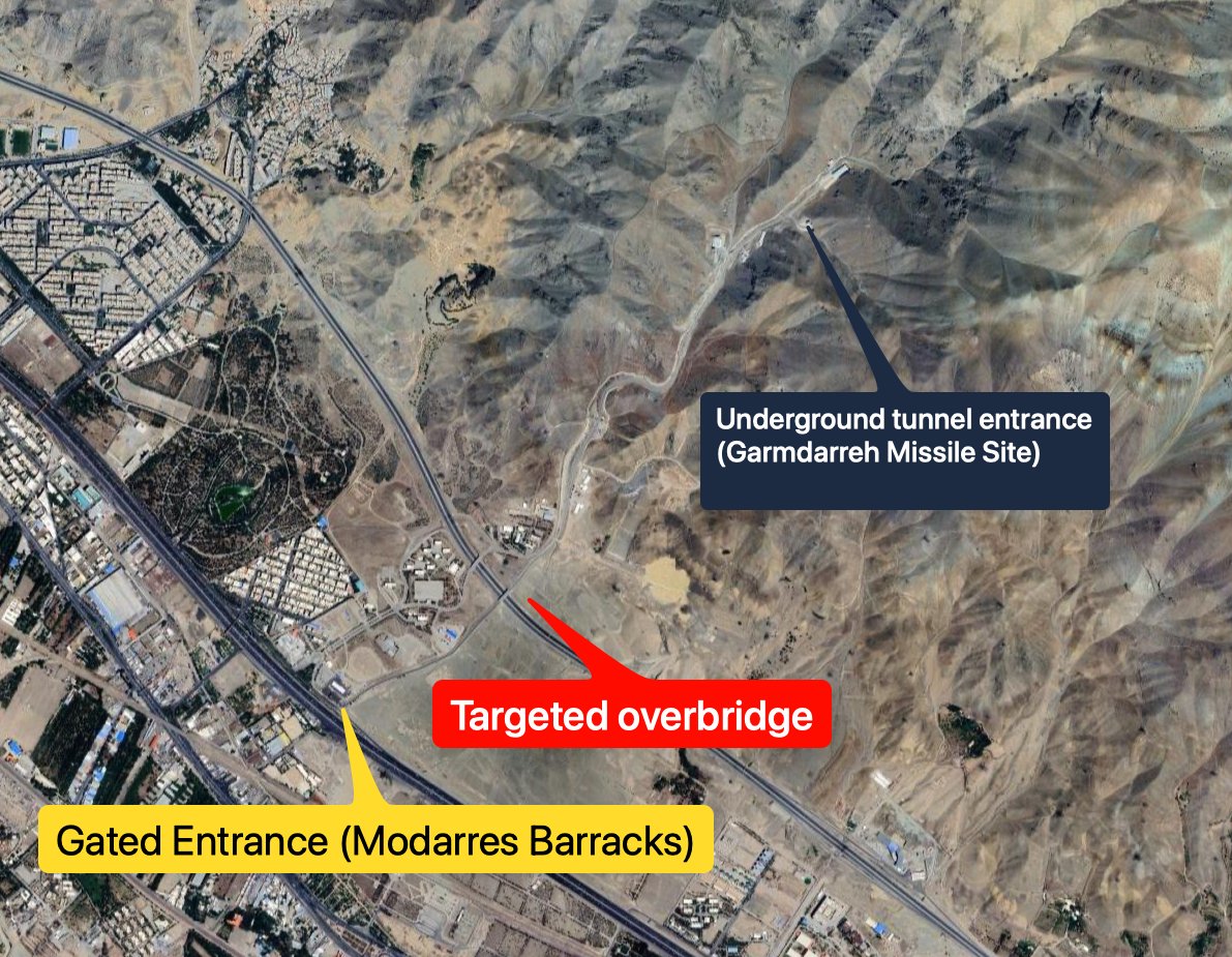Interestingly, the bridge that was targeted by #IAF 🇮🇱 was not in civilian use and it was a gated overbridge that was under IRGC Khatam Al Anbia’s control for quick access to the infamous Garmdarreh Missile Site (Nearly 20km W of Tehran)
(Coords 35.77651, 51.05021)
Alborz Province, #Iran
(Regarding the wavy change in the video at 1-2 seconds: shockwave does that to footage with low frame rates, including this seemingly dashcam video)