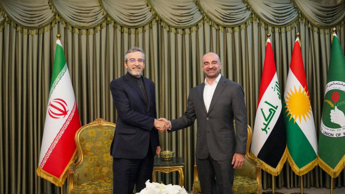 A post claims that the Patriotic Union of Kurdistan stole weapons intended for Iranian protesters and defrauded the CIA, thereby aiding the Iranian regime, and implicates Bafel Talebani.