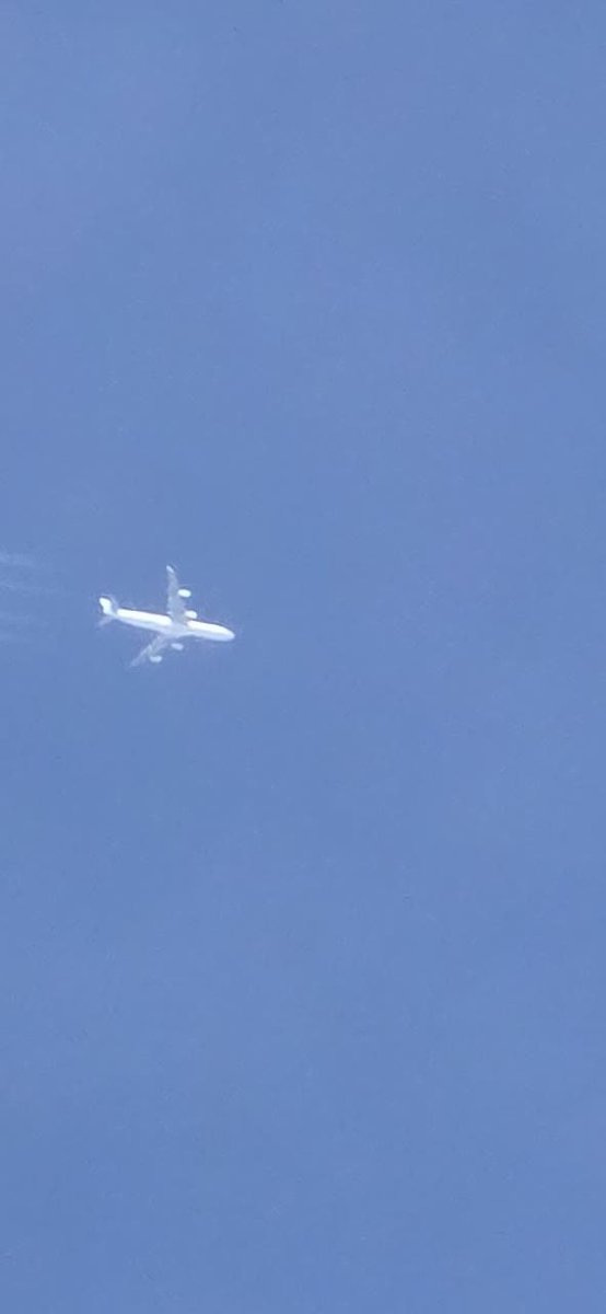 An eyewitness reported seeing eight unmarked aircraft over Zanjan Province, Iran, with one observer suggesting they might be A340s.