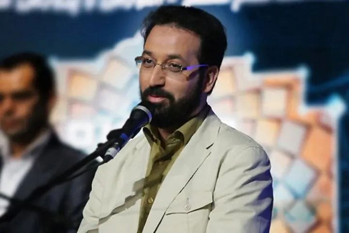 Iranian TV host Farzad Jamshidi, recently returned to state broadcaster IRIB, died of a sudden heart attack at age 56, according to Fars News.