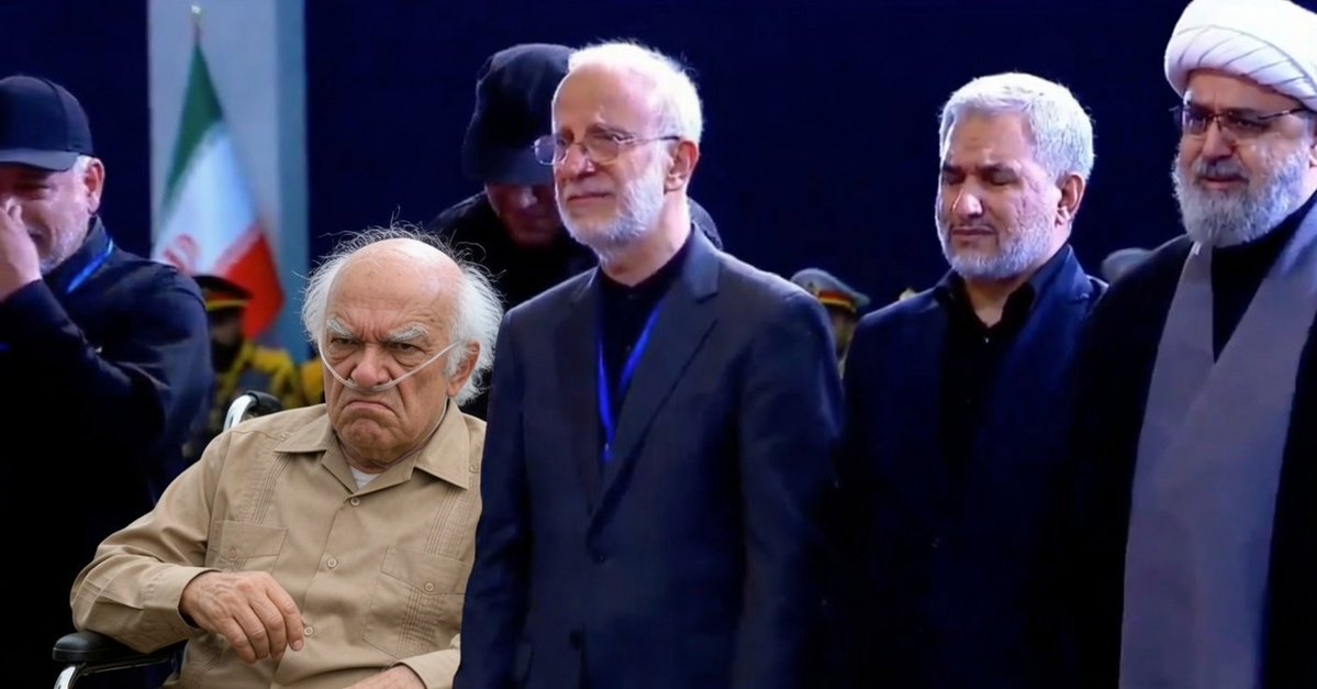 In a satirical exchange, Shin replies 'Hector Salamanca' to a post asking if a person in a wheelchair is connected to Israeli intelligence.