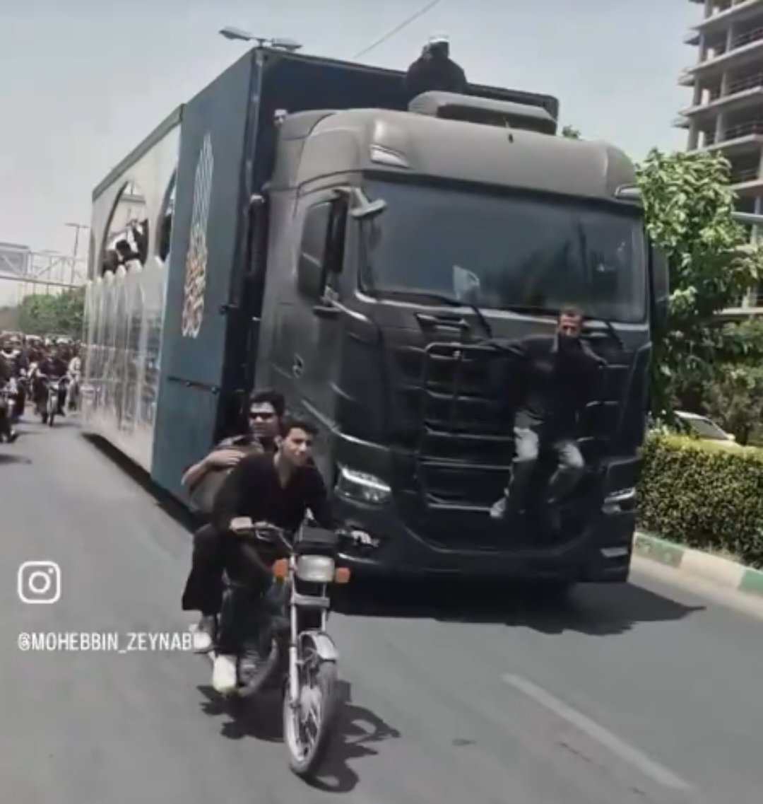 What in the Ben Hur sacrificial figurehead is this