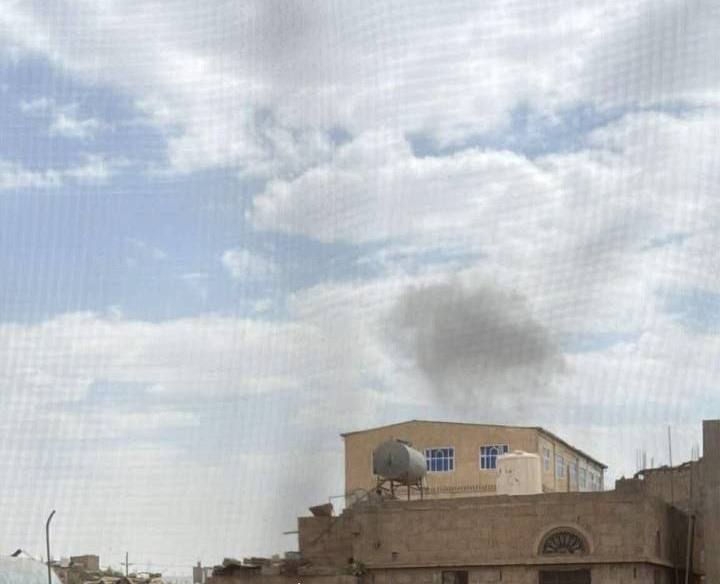 IRGC-backed Houthis confirm: 
Sana'a airport was hit. 
#Yemen