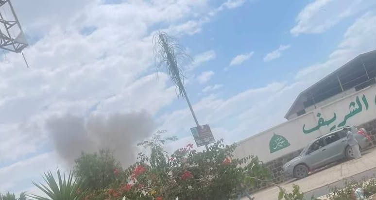 IRGC-backed Houthis confirm: 
Sana'a airport was hit. 
#Yemen