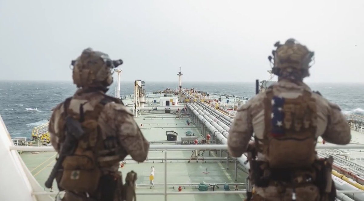 Iran does not control the SoH.
cc: @USMC @CENTCOM