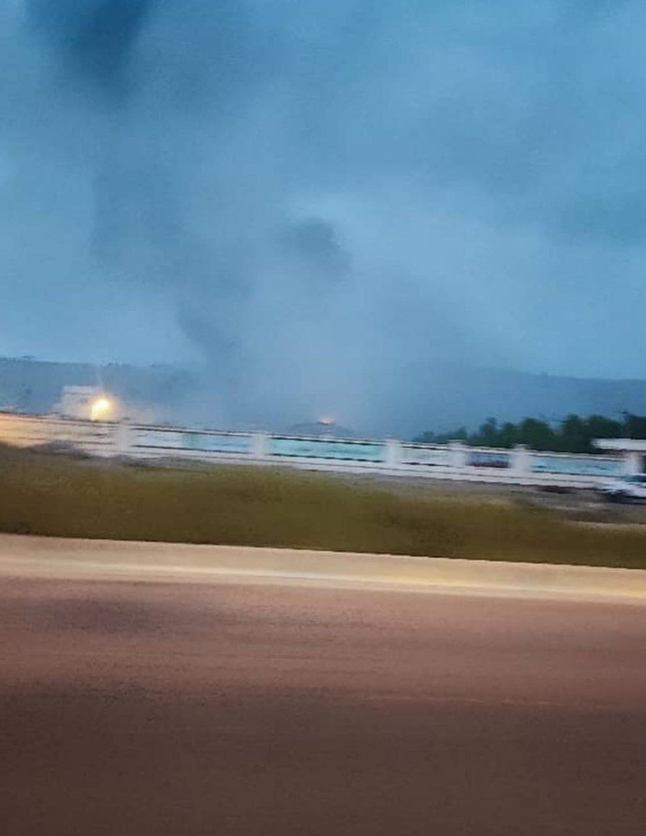 Earlier today, Qeshm Island.
Target was reportedly the Shahid Rudaki site, Belonging to Madineh Monawreh Headquarters of the IRGC Ground Force.
Hormozgan Province, Iran
(Images: Not mine)