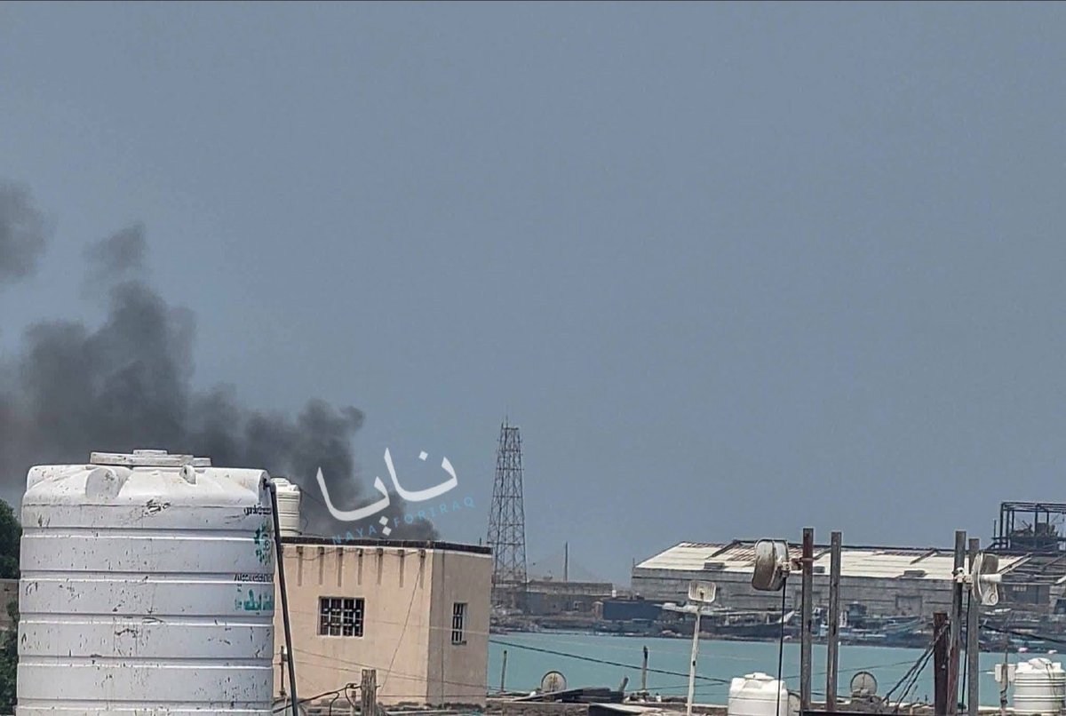 Smoke Rises from Al-Mukha Port Following Houthi Attack