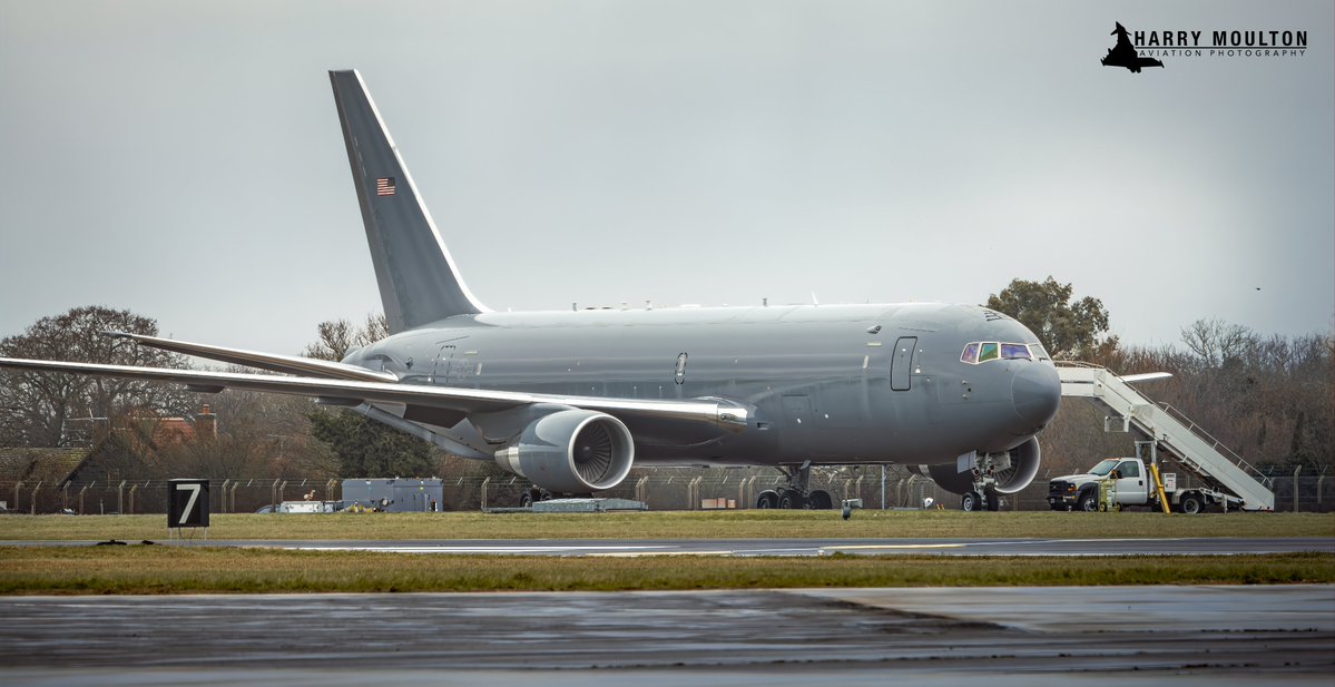 Busy Sunday for US Tanker Movements #IranWar
A rather large number of US tanker aircraft have moved around today in/out of CENTCOM and back to CONUS - somewhat unusual for a Sunday but then the MoU with Iran does expire tomorrow... 🤔
Some of these were direct swaps for each other, while others might have been cargo trips:
KC-135R "RCH120" 57-1499 #AE04B4 (EGUN -> LLBG)
KC-46A "RCH434" 19-46063 #AE5FAA (LGSA -> OJMS -> KIAD)
KC-135T "RCH345" 59-1467 #AE0385 (EGUN -> LLER)
KC-46A "RCH174" 21-46092 #AE63C8 (EGUN -> KWRI)
KC-46A "BORA82" 11-46058 #AE5FA5 (LPLA -> EGUN)
KC-46A "BORA83" 19-46109 #AF4F4D (LPLA -> EGUN)
KC-135R "FRESH44" 62-3511 #AE0428 (FJDG -> PGUA?)
KC-135R "RCH041" 57-1486 #AE041D (LLER -> EGUN)
KC-135R "RCH300" 57-1512 #AE0159 (LLBG -> EGUN)
KC-135R "RCH134" 62-3513 #AE068C (EGUN -> KBGR)
Also filed but not yet departed is:
KC-46A "RCH429" 17-46026 #AE5E07 (ETAR -> KIAB)
@MATA_osint
File photos via @havoc_aviation, used with permission