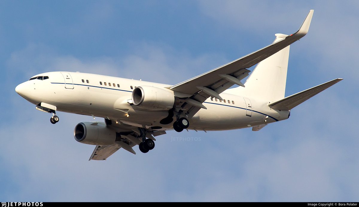 Odd US Air Movement to Moscow - Summary So Far
So to summarise, this morning @ArmchairAdml picked up via ACARS @thebaldgeek that C-17A "REACH4555" was flying from Riga, Latvia to Moscow, Russia on a Secretary of Defence (SECDEF) support mission code, and sure enough, it tracked all the way.
The previous leg of the journey had been from Andrews AFB (KADW) to Riga, which led to information from @LouisDavidPhoto that he had observed a number of diplomatic vehicles and the C-17 parked at Riga earlier, alongside what we later identified as a C-40 which had also flown from Andrews to Riga as "REACH790".
Now footage has emerged on Telegram from Moscow showing a US diplomatic convoy travelling with police escort from the direction of the airport.
At present, Russia is denying any knowledge of a US aircraft visiting the country, and the US themselves have not commented.
C-17A "REACH4555" 07-7181 #AE20C2
C-40B "REACH790" 02-0042 #AE11F8
@MATA_osint