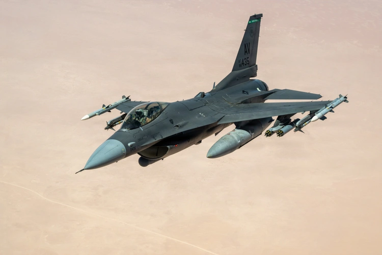 Coronet East 111: 12 Aviano F-16s Reportedly Return to Italy