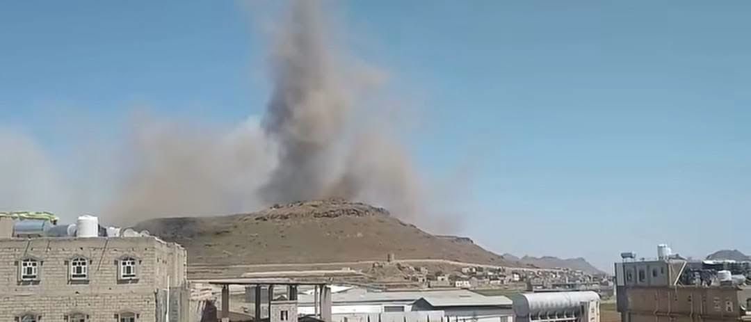 Reported Airstrikes Target Houthi Positions Across Yemen